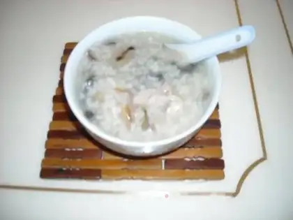 Dried vegetables and lean meat mussel porridge