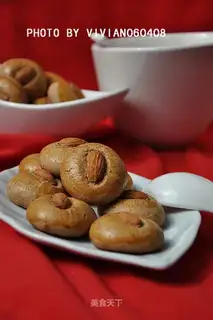 almond and bean paste crisp