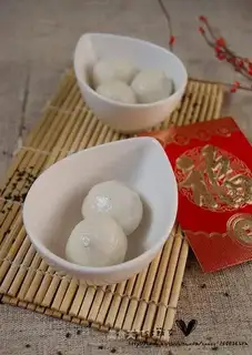 black sesame dumpling