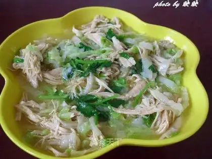 Shredded chicken and Chinese cabbage