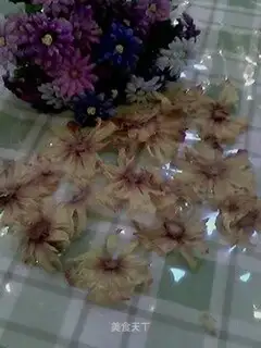 Sweet pineapple sunflowers