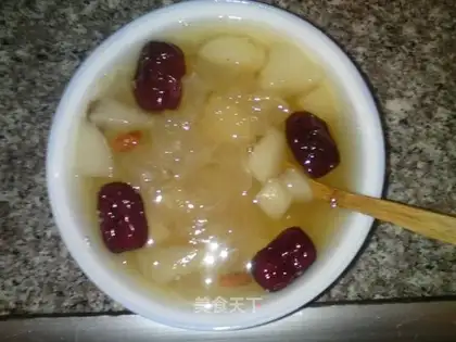 Tremella pear syrup