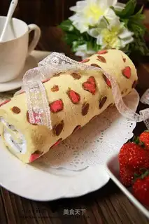 Leopard cake roll