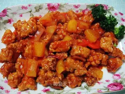 Sweet and sour pork with pineapple
