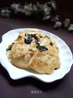 Fried tofu with perilla