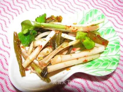 Salad with fish and vegetables