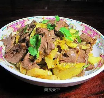 stir-fried pork heart with pickled cabbage