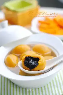 Pumpkin black sesame rice dumplings