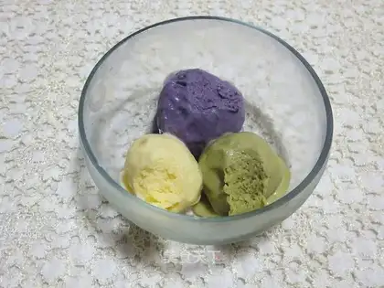 Sweet Ice Cream