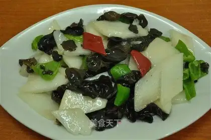 stir-fried fungus with yam