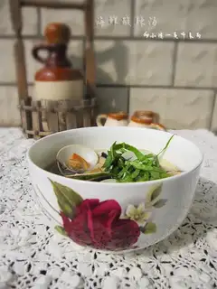 Seafood hot and sour soup