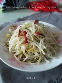 Hot and sour mung bean sprouts