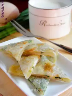 Pancake with leek fragrant egg