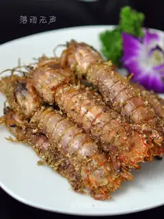 Typhoon Pond Shrimp and Mushroom