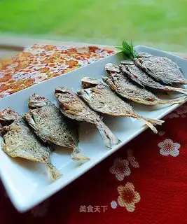 Dry fried sea fish