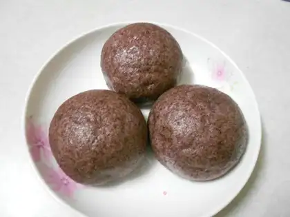Purple rice steamed buns