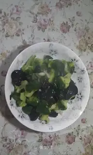 Garlic fungus broccoli