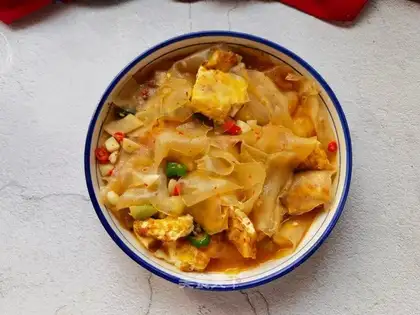 Fried egg pelvis