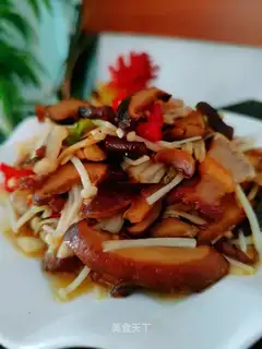 Double mushroom fried meat
