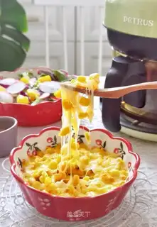 Milky cheese and corn