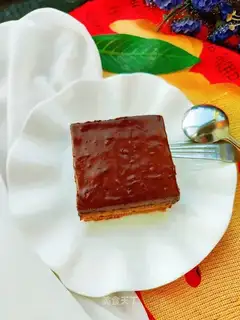 Chocolate iceberg cake