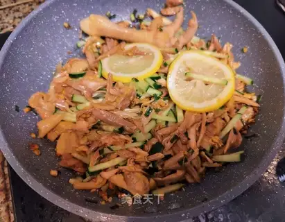 Lemonhand tore chicken