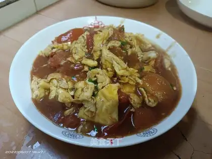 Tomato fried eggs