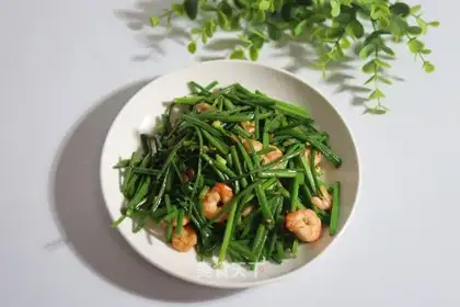 Shrimp sprouts
