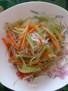 Saltwater green bean sprouts