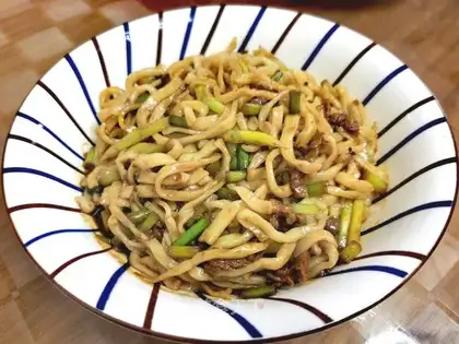 Garlic noodles