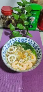 Seafood noodles