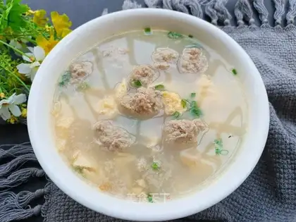 Eggball soup