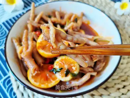 Spicy lemon claws