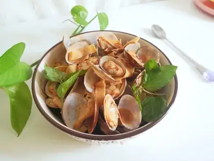 Thai spicy clams