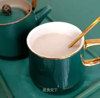Pyramid powder