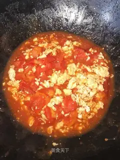 Tomato fried eggs