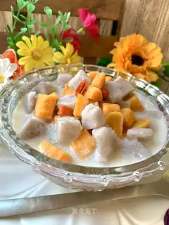 Coconut and potato sweet soup