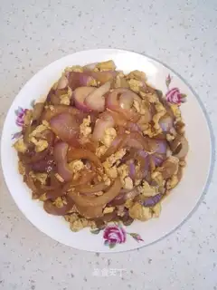 Onion head fried eggs