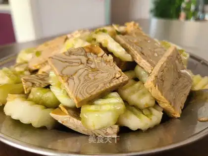 Five tofu cucumbers
