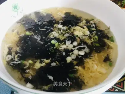 Shrimp pickles and omelet soup