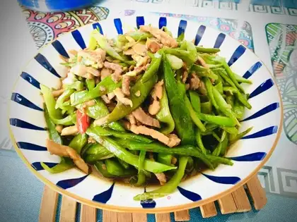 Sword bean fried meat