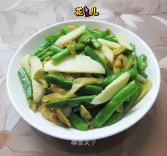 ♪ Squeeze the veal and make the beans ♪
