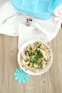Steamed chicken legs