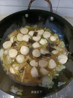 Maroons, cabbage fishballs. Soup