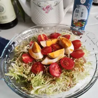♪ Eggs and fruit ♪