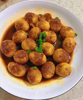 Tiger-skind quail eggs