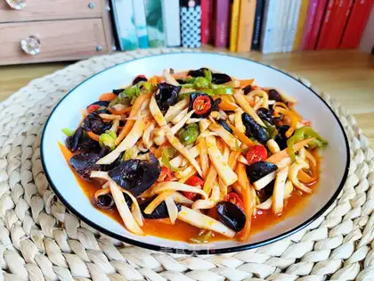 Fish apricot mushroom
