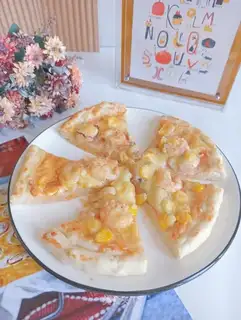 Shrimp-fresh pizza