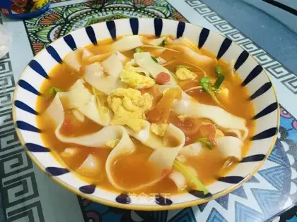 Tomato egg noodles