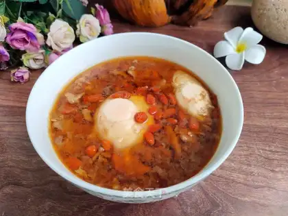 Cinnamon egg stew